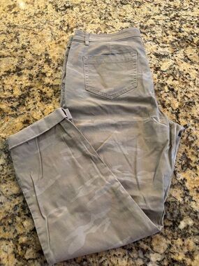 J. Jill Olive-Tone Casual Pants